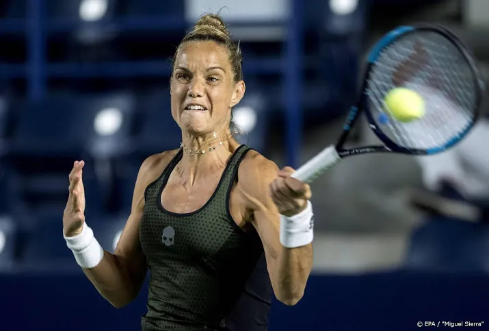 tennisster rus klopt in new york hoger geplaatste van uytvanck