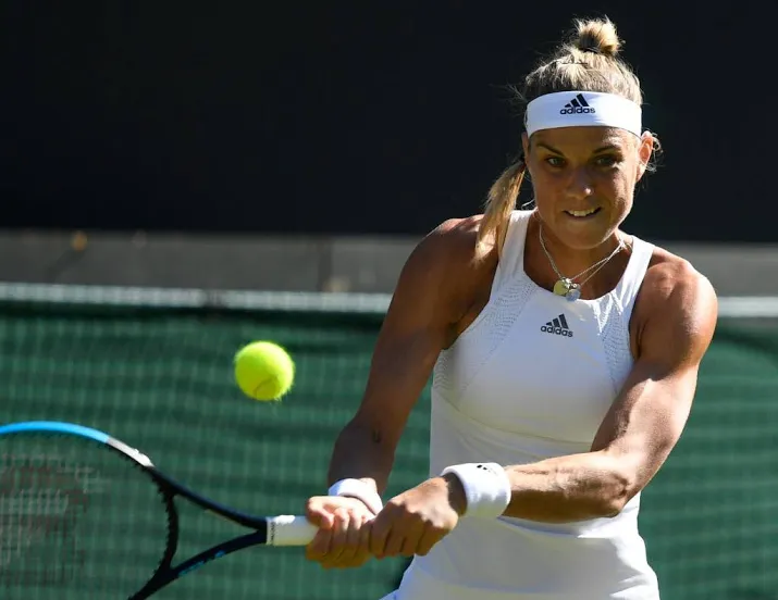 tennisster rus overtuigend naar finale