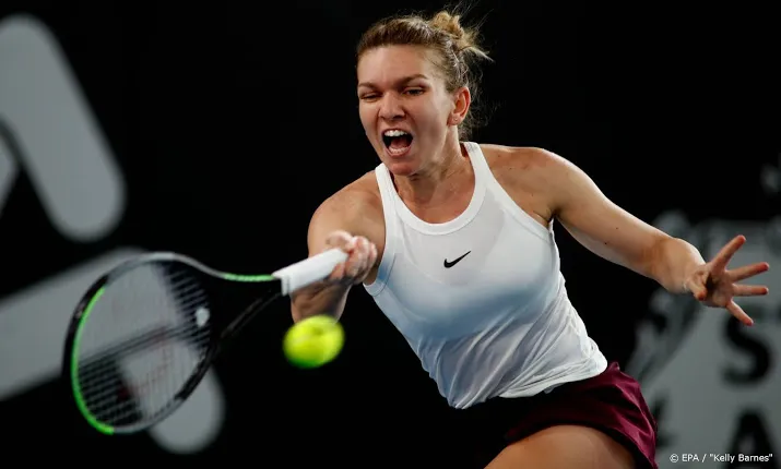 tennisster sabalenka klopt halep in adelaide