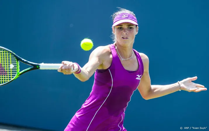 tennisster schoofs verliest finale in duitsland