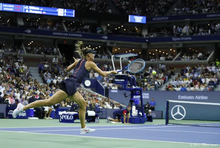 tennisster sjarapova maakt rentree in brisbane
