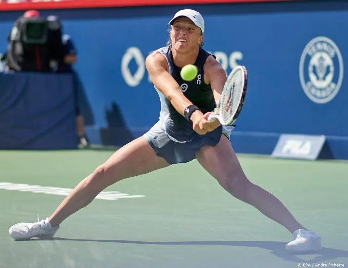 tennisster swiatek naar halve finale van toernooi in cincinnati