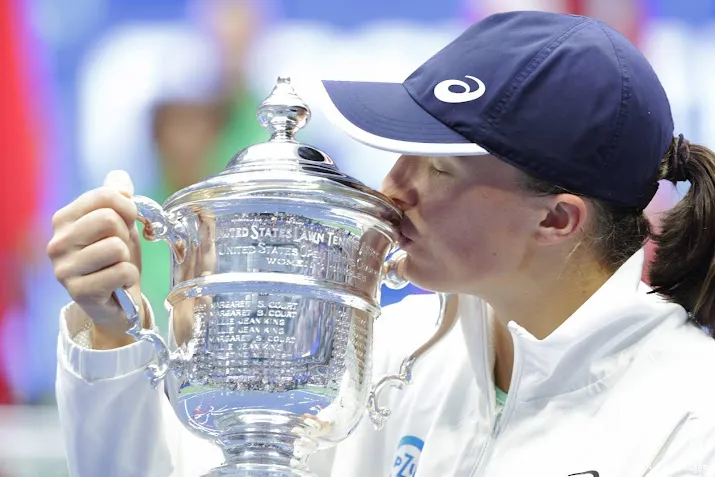 tennisster swiatek trots ik heb bewezen de druk aan te kunnen