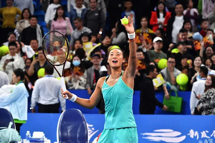 tennisster zheng pakt in zhengzhou titel voor eigen publiek