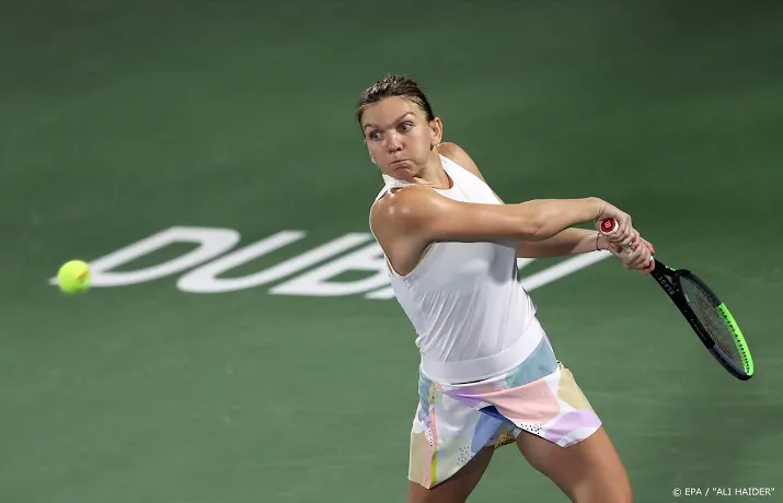 tennissters halep en ribakina naar eindstrijd in dubai