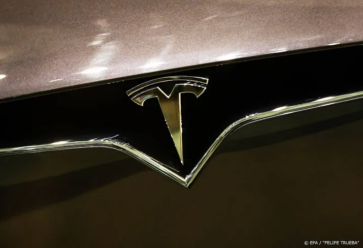 tesla beleeft beste start van het jaar ooit ondanks crisis