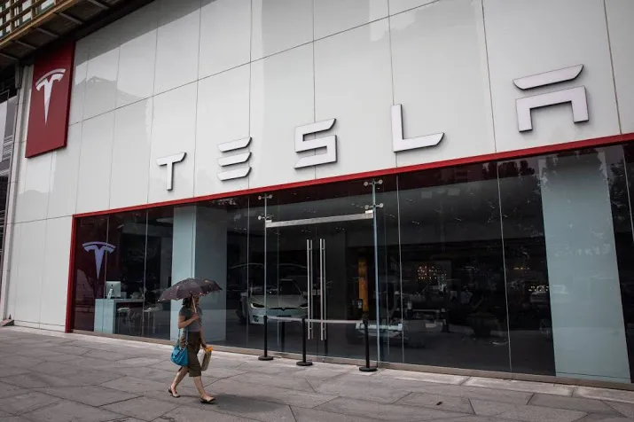 tesla omlaag op voorzichtig wall street