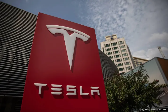 tesla onthult binnenkort model y