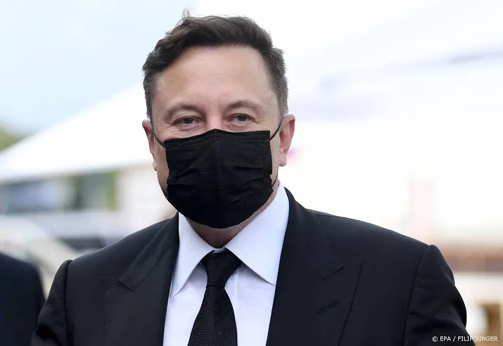 tesla truck laat op zich wachten door batterijtekort