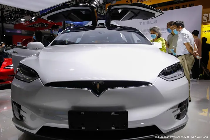 tesla wil autos voor chinese markt gaan ontwerpen