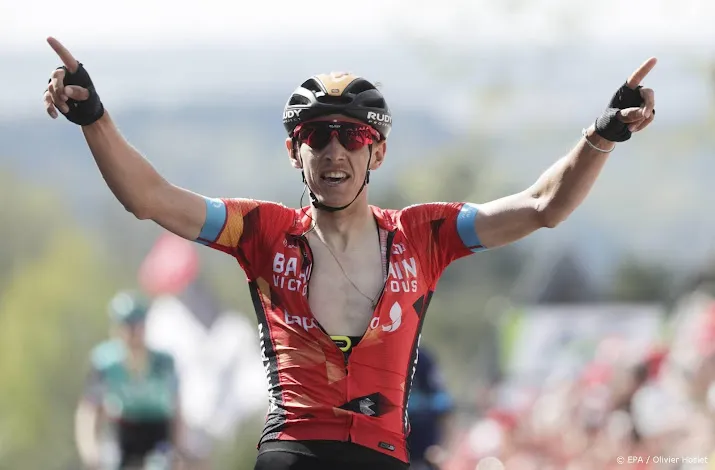 teuns klopt dennis op de streep in eerste rit ronde van romandie