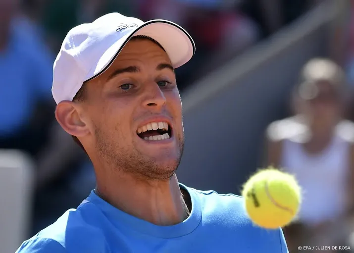 thiem in vier sets langs cuevas