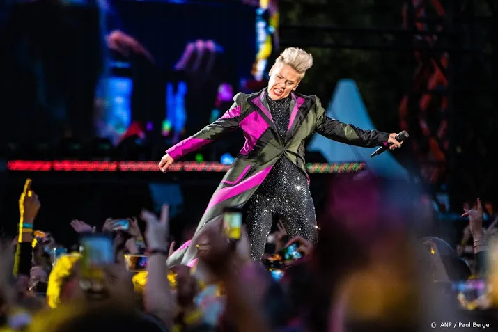 ticketmaster gaat ook servicekosten terugbetalen bij annulering