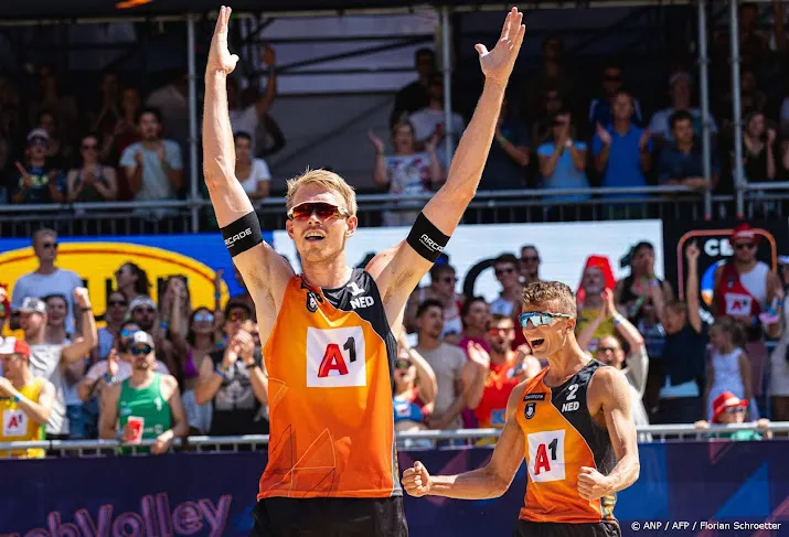 tien nederlandse duos op ek beachvolleybal in eigen land