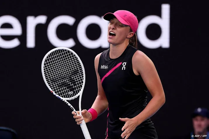tiener noskova slaat toernooifavoriet swiatek uit australian open
