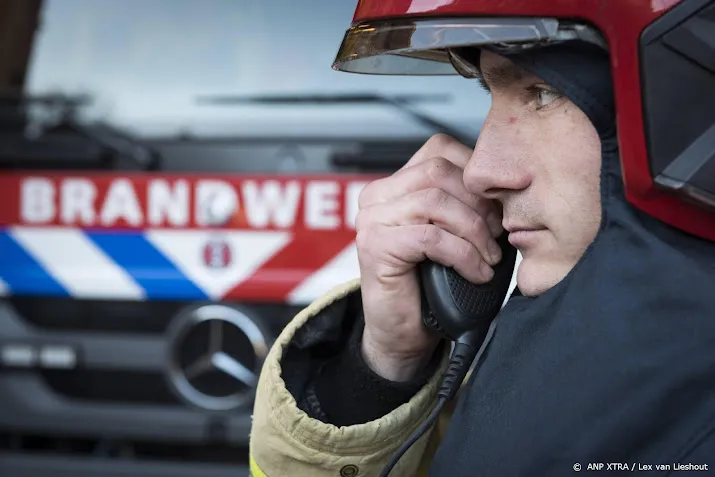 tijdelijke ontruiming meerdere woningen na flatbrand in soest