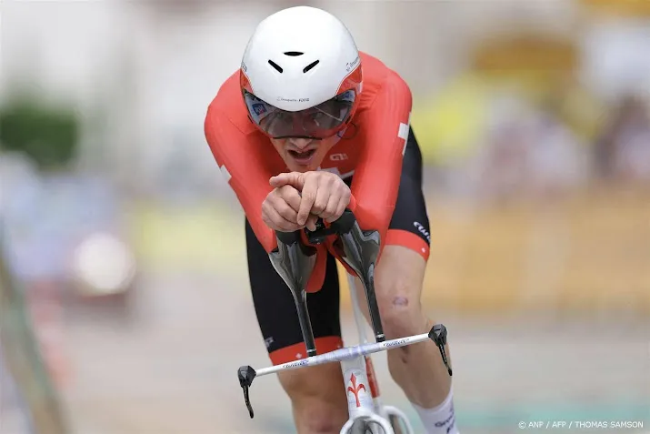tijdrijder kung laat slotweekeinde tour schieten