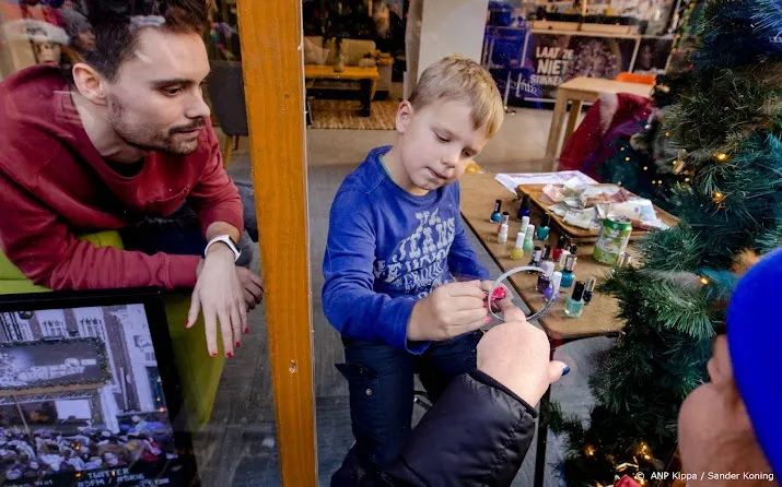 tijn nagellakheld serious request krijgt waterplein in breda