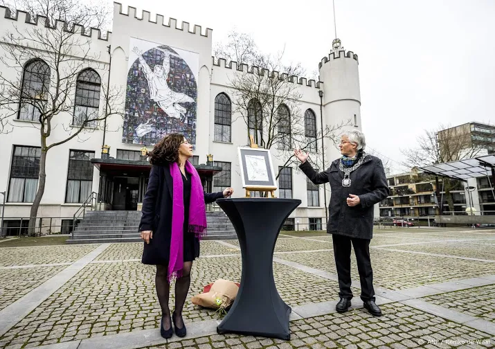 tilburg herdenkt en eert coronahelden