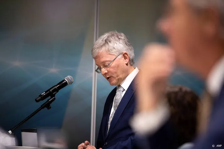 tilburgse burgemeester alle vertrouwen in ziekenhuispersoneel