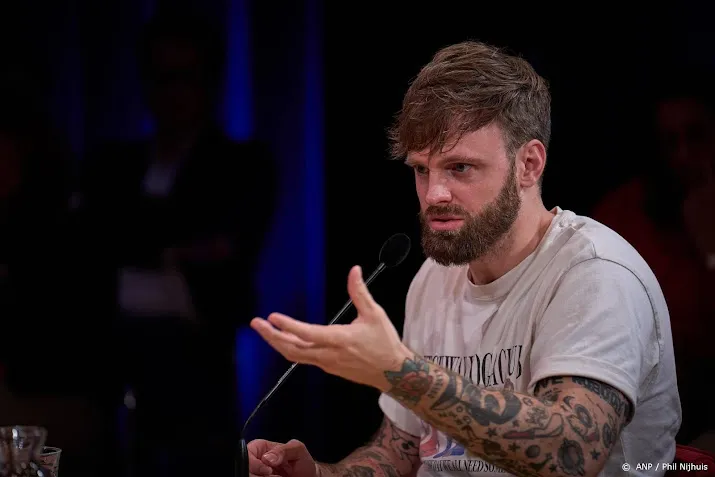 tim hofman doet aangifte tegen man die hem wilde doden