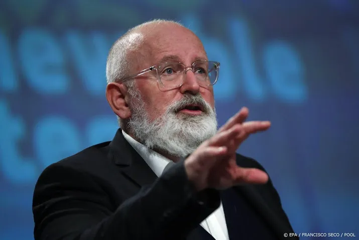 timmermans gedachten zijn bij onze oude overburen van oliemolen
