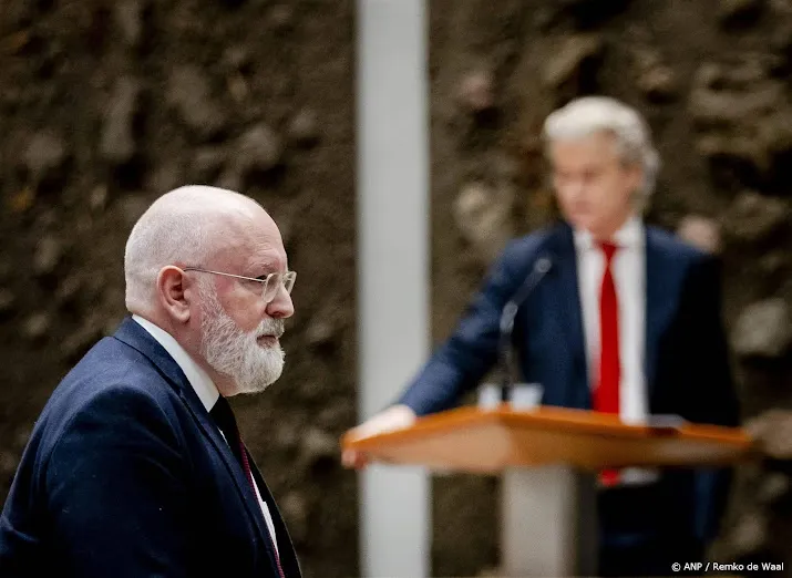 timmermans noemt wilders bewonderaar van poetin