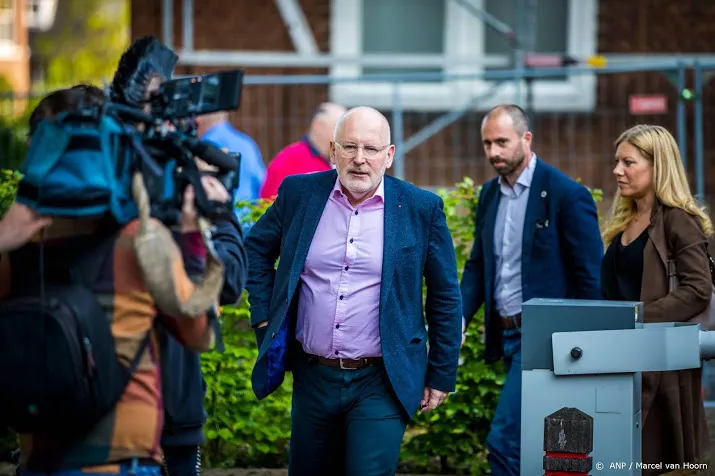 timmermans overal behoefte aan ander europa