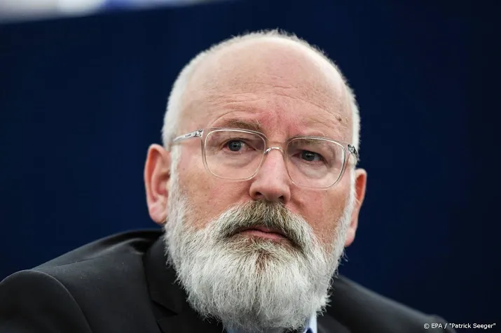 timmermans stelt vragen bij landbouwexport