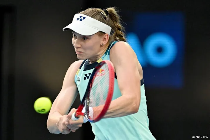 titelkandidaat rybakina met moeite door op australian open