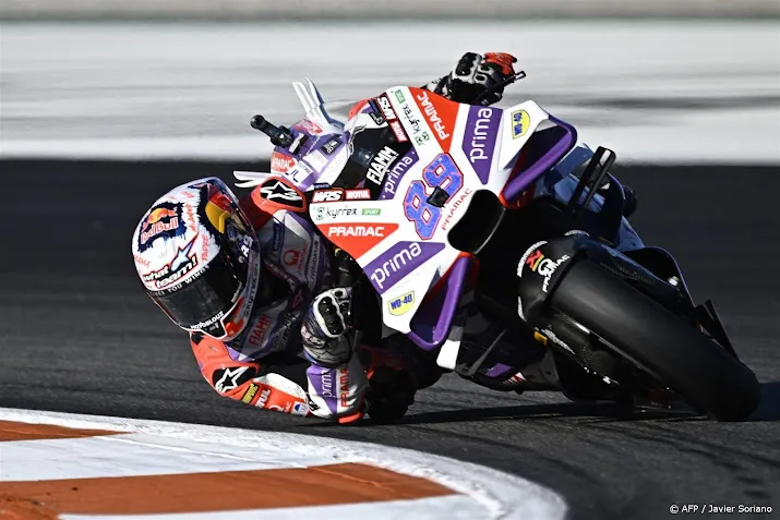 titelrivaal martin zet bagnaia al in training motogp onder druk