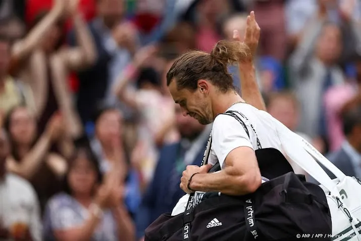 titelverdediger zverev naar laatste vier in hamburg