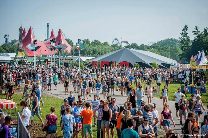 toch een beetje lowlands dankzij thuiseditie