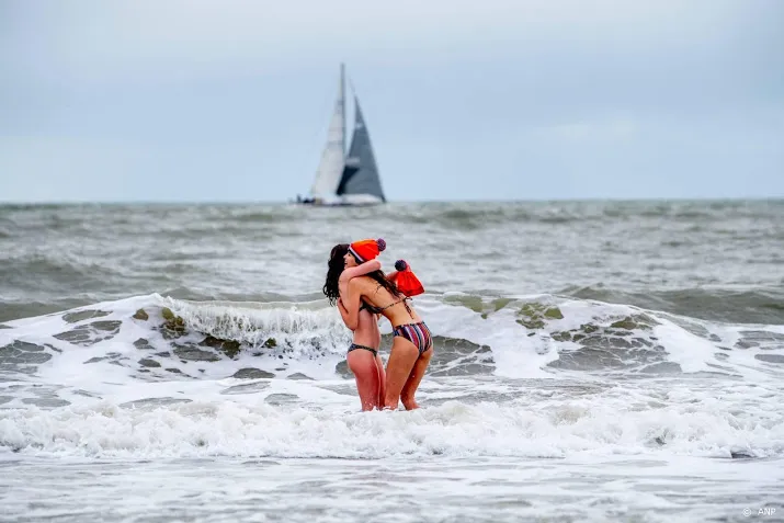 toch veel liefhebbers voor nieuwjaarsduik op eigen houtje