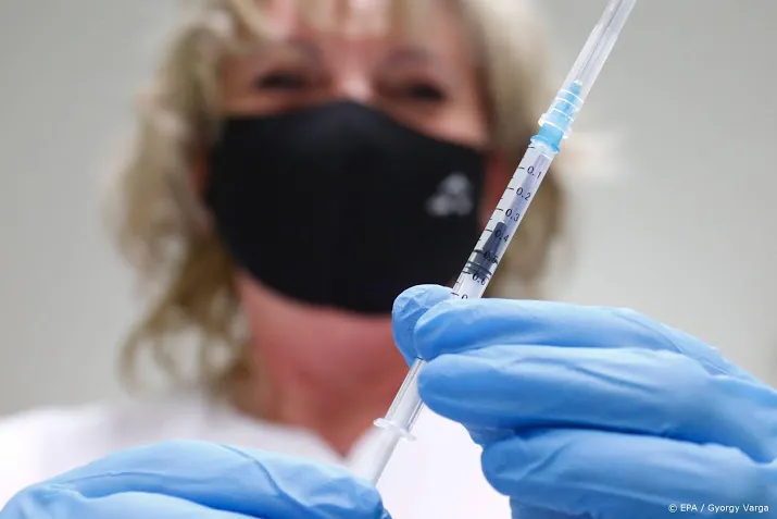 toch versnelde vaccinatie voor ziekenhuispersoneel