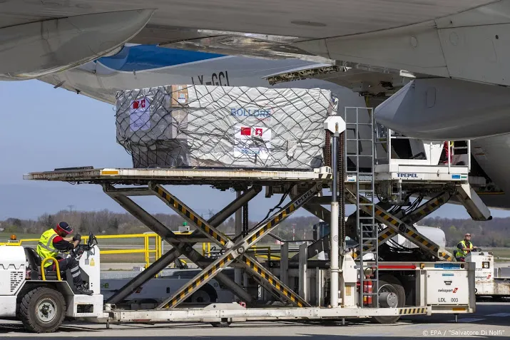 toeleverancier boeing stuurt veel personeel tijdelijk weg