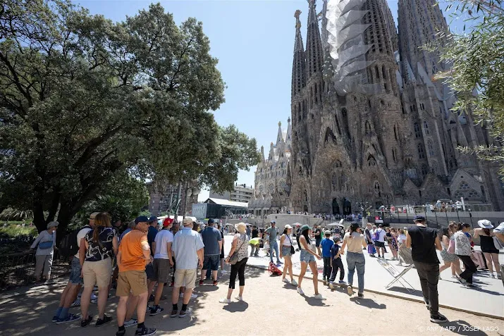 toeristen geven recordbedrag uit in europa