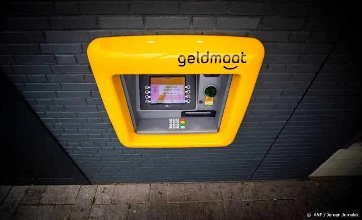 toezichthouder acm staakt onderzoek naar geldmaat