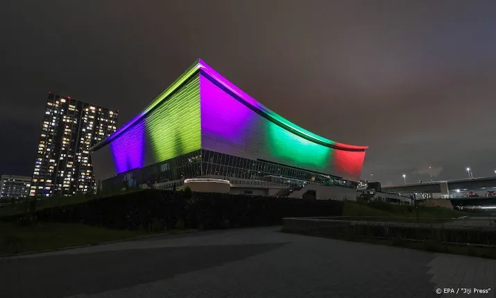 tokio houdt jaar voor spelen sobere ceremonie in leeg stadion