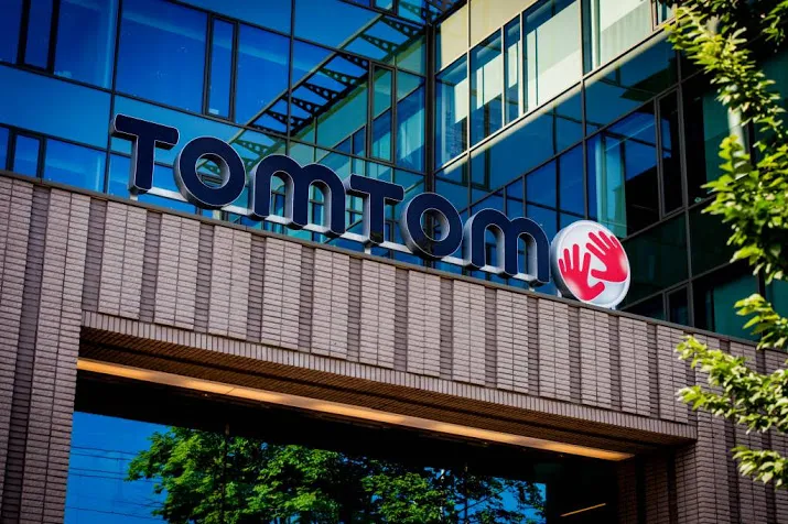 tomtom kijkt positiever vooruit