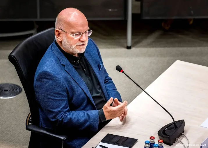 topambtenaar ik waarschuwde wiebes voor hardheid toeslagenaanpak
