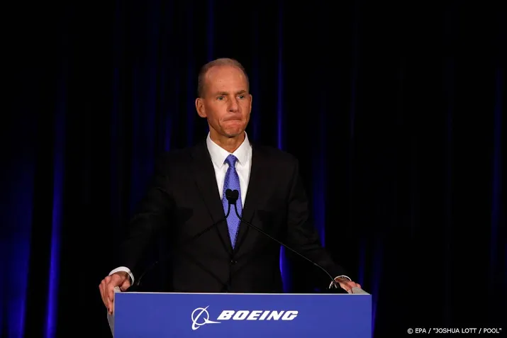 topman boeing stapt wegens problemen 737 max