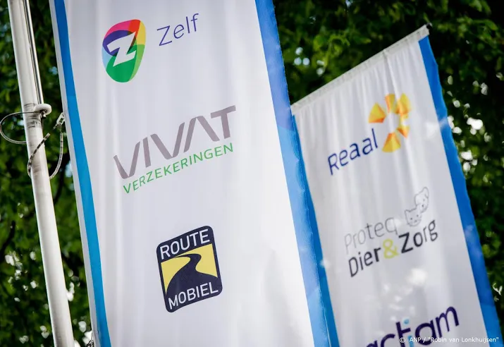topman van verzekeraar vivat stapt op