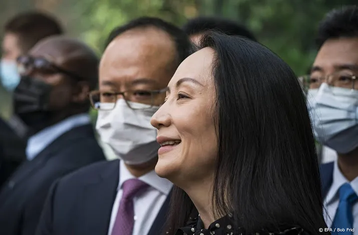 topvrouw huawei mag canada verlaten van rechter