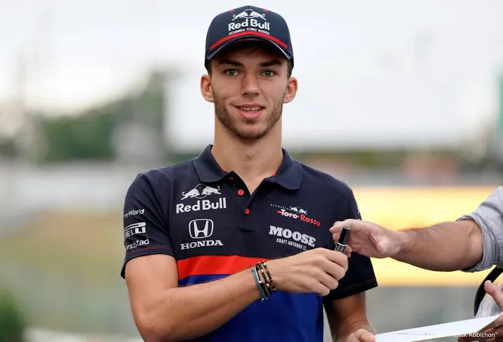 toro rosso verder onder de naam alpha tauri