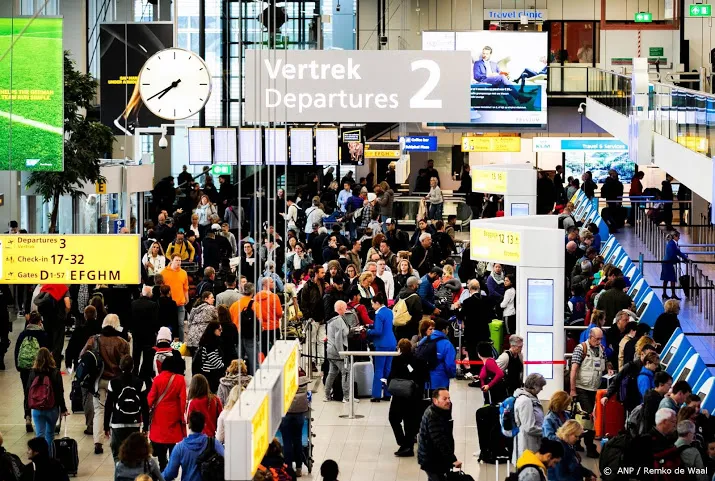 tot ver in de avond nog problemen op schiphol