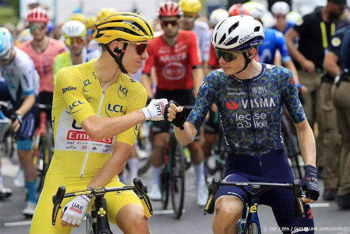 tourrenners op weg voor twaalfde etappe