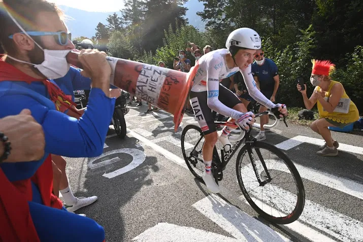 tourwinnaar pogacar denkt dat hij droomt