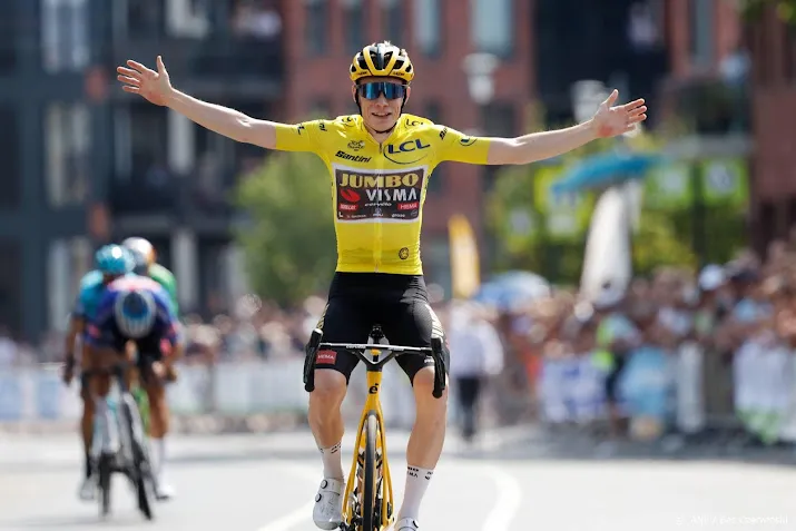 tourwinnaar vingegaard maakt na twee maanden rentree in kroatie