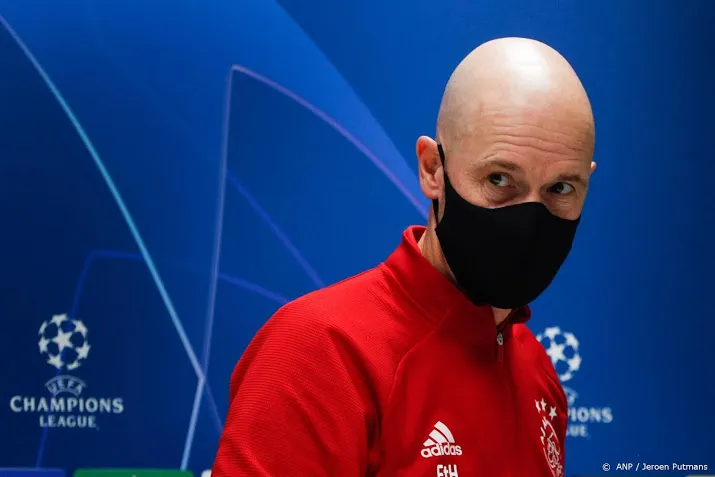 trainer ten hag vreest geen ernstige blessure voor antony